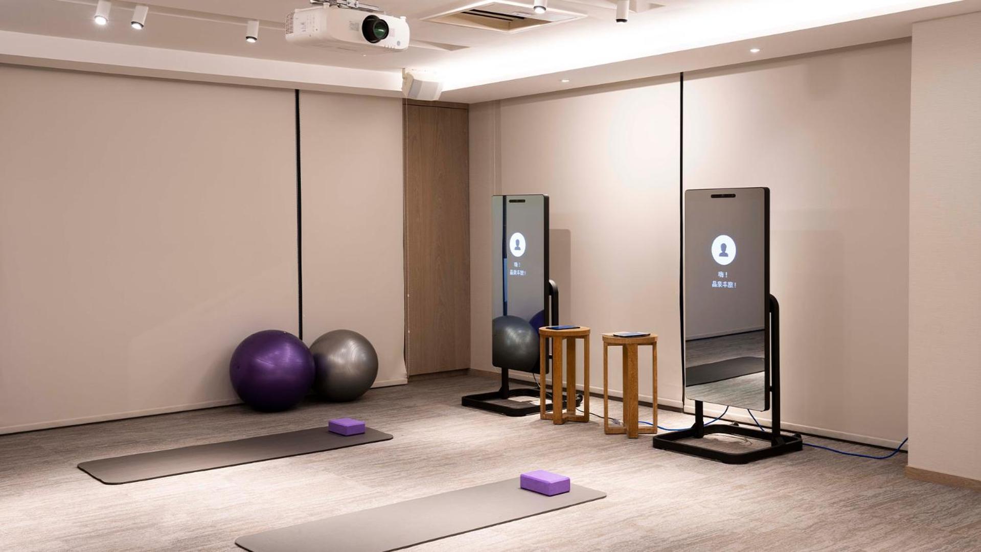 礁溪晶泉丰旅 Wellspring By Silks Jiaoxi Hotel Exterior foto A Mirror home gym