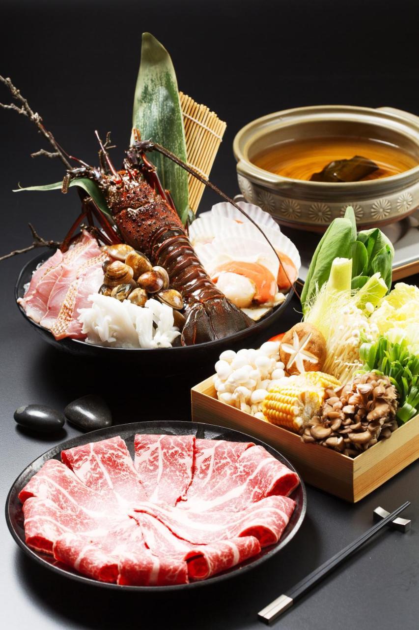 礁溪晶泉丰旅 Wellspring By Silks Jiaoxi Hotel Exterior foto A selection of ingredients for a Japanese hot pot